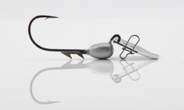 The stainless bait keeper of the Micro Finesse ChatterBait locks your trailer in place. The stainless bait keeper of the Micro Finesse ChatterBait locks your trailer in place.